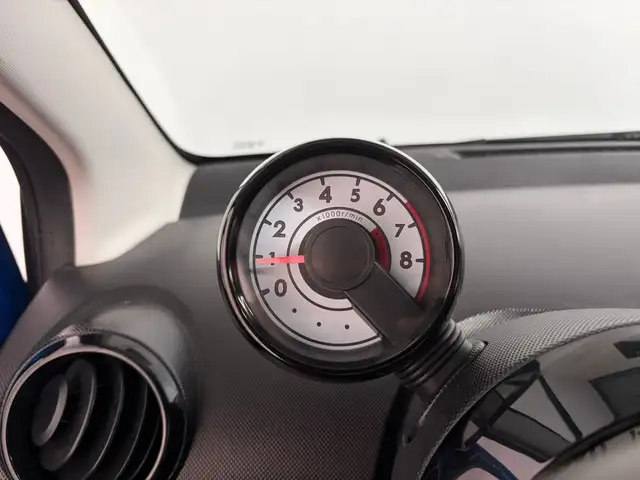 Citroen C1 view 11
