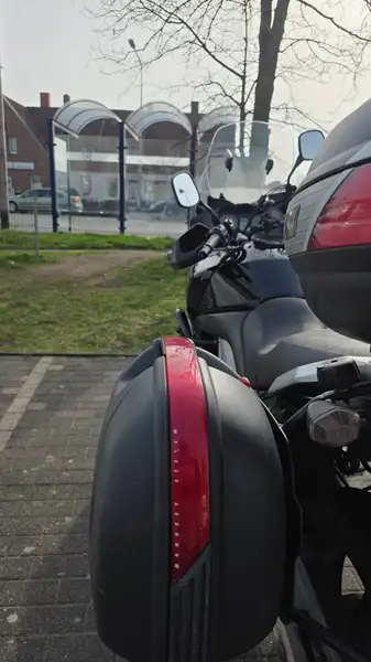 Suzuki V-STROM 650 - foto 3