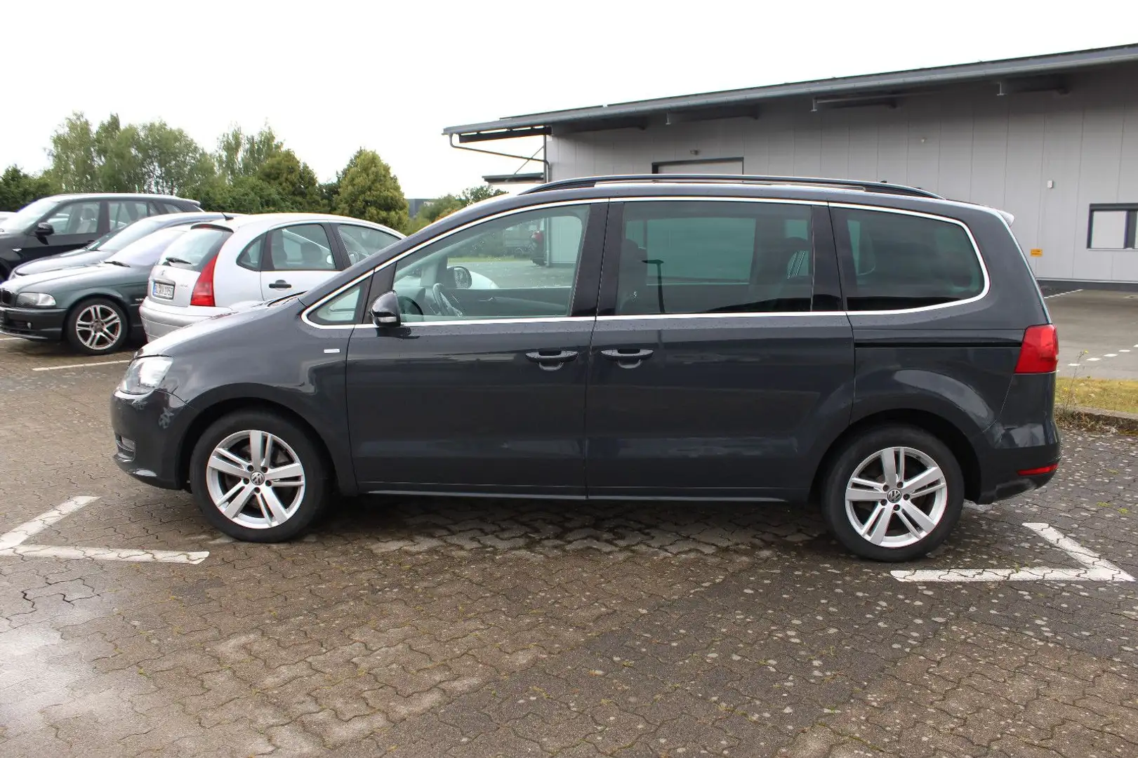 Volkswagen Sharan 2.0 TDI Match BMT Gris - 2
