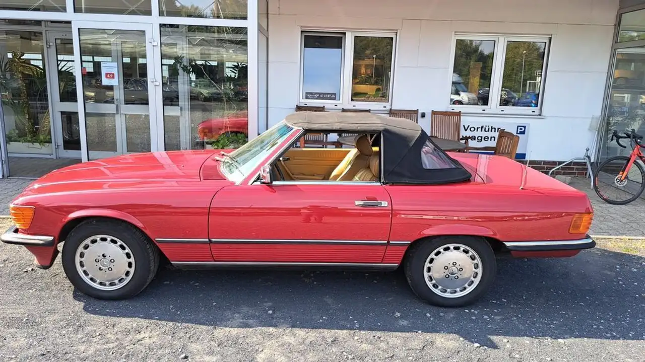 Mercedes-Benz SL 560 Rot/Dattel, foto 4