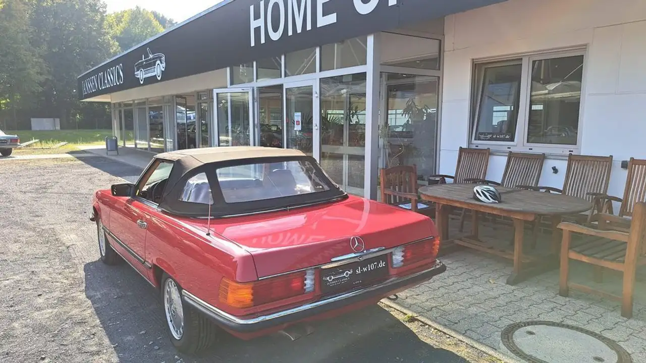 Mercedes-Benz SL 560 Rot/Dattel, foto 3