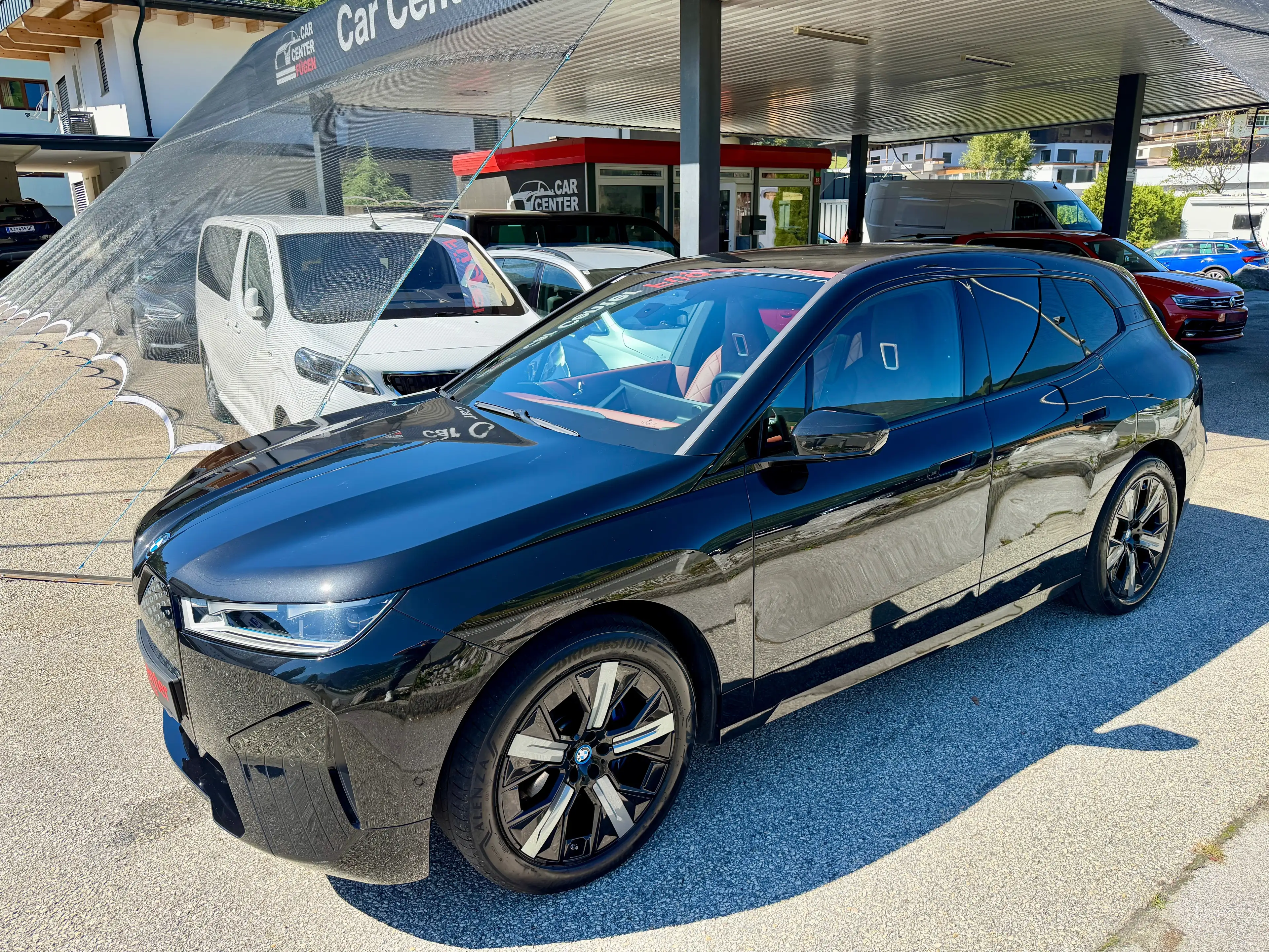 BMW iX 40 xDrive Sportpaket  Laser, Luft, 2 Achslenkung — photo 6