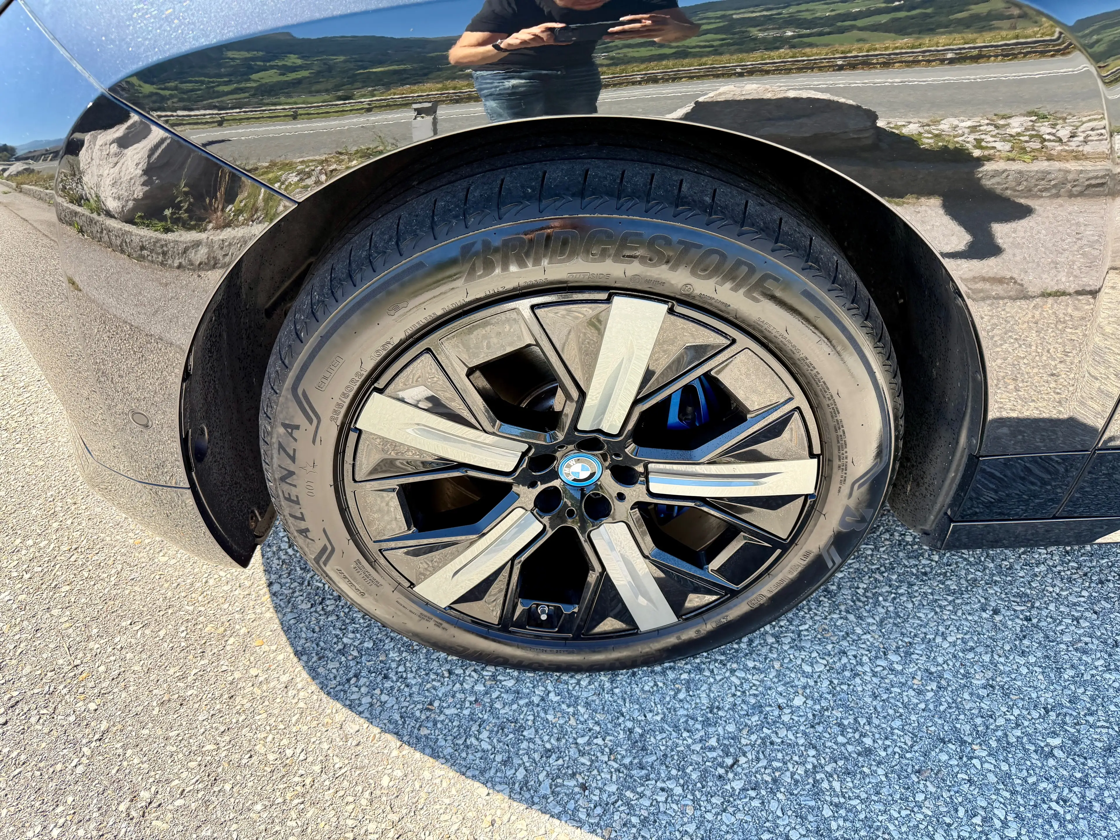 BMW iX 40 xDrive Sportpaket  Laser, Luft, 2 Achslenkung — photo 7