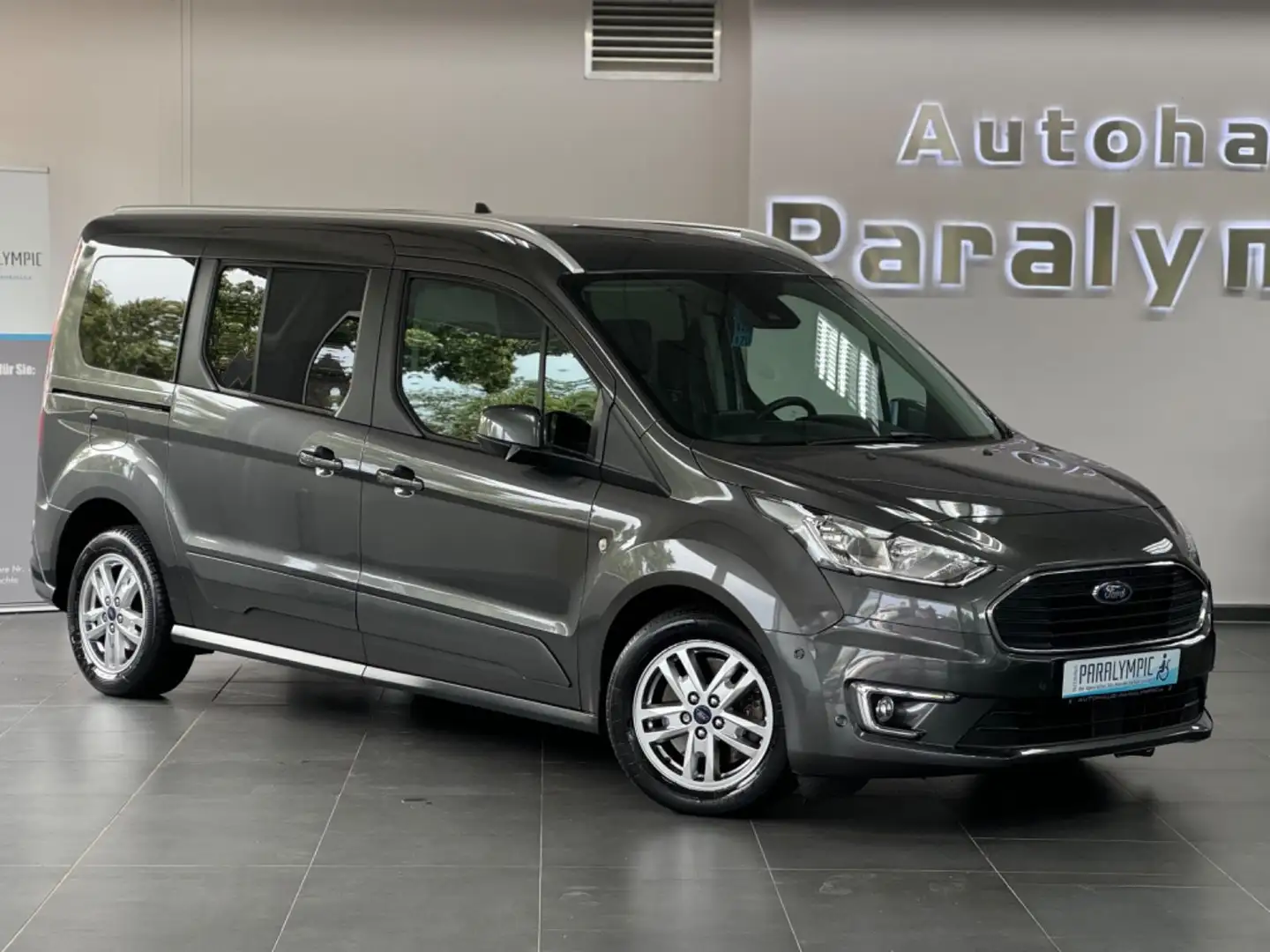 Ford Grand Tourneo Titanium Behindertengerecht-Rampe Gris - 2