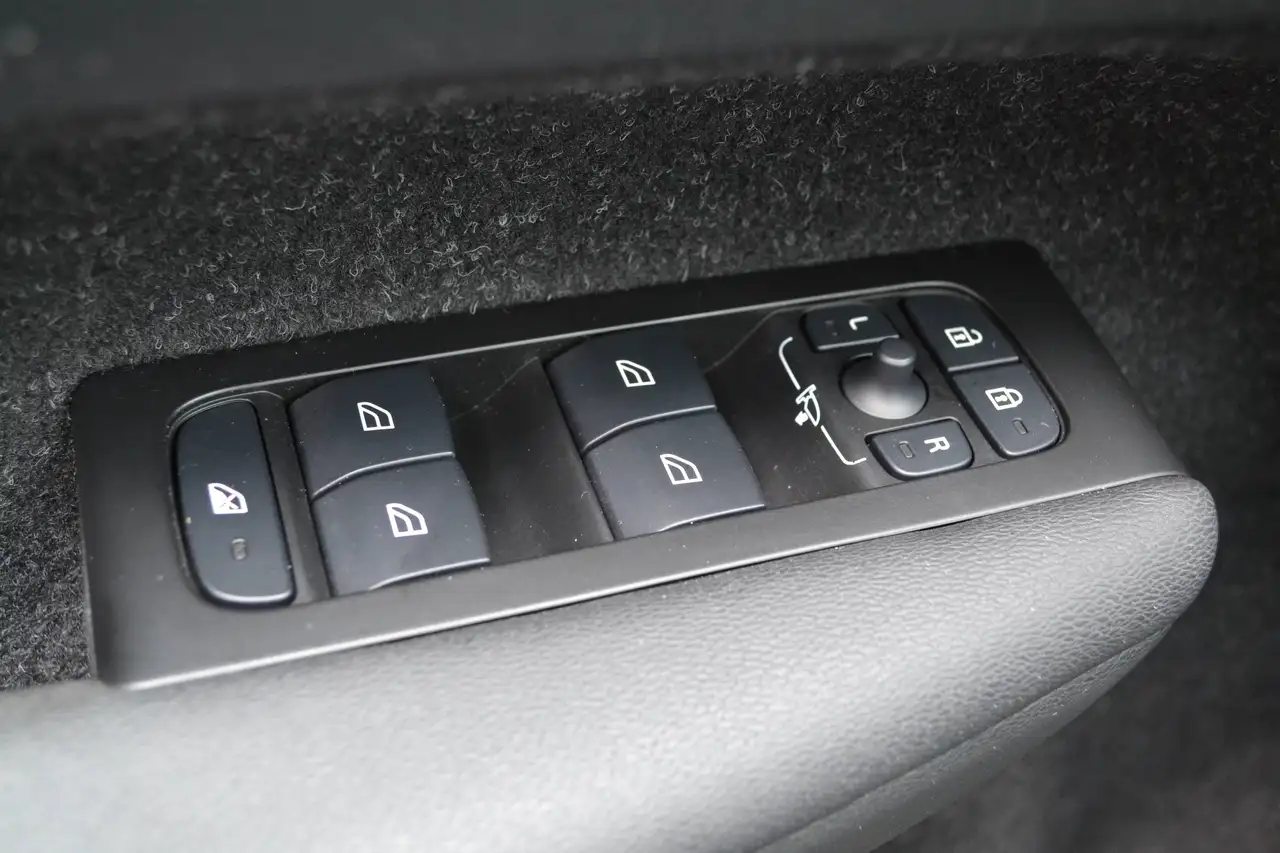 Volvo XC40 1.5 T4 PHEV R-Design * Pano dak * Plug in Hybride, миниатюра 23