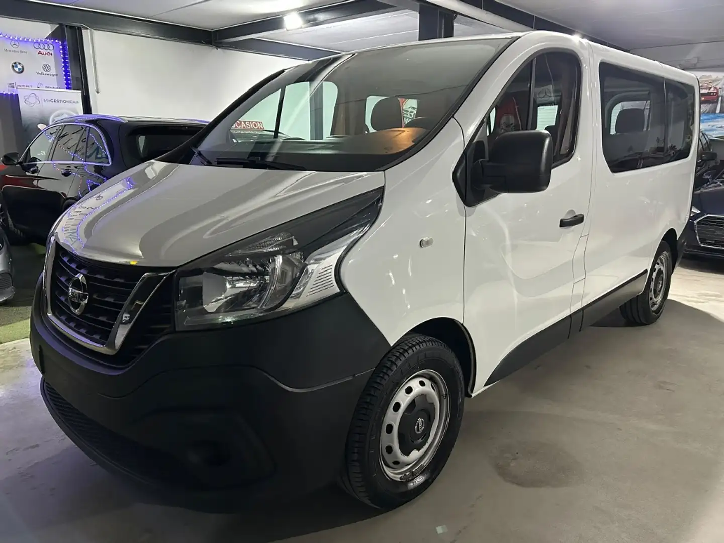 Nissan NV300 Combi 6 1.6dCi L1H1 1T Luxury 120 Blanco - 1