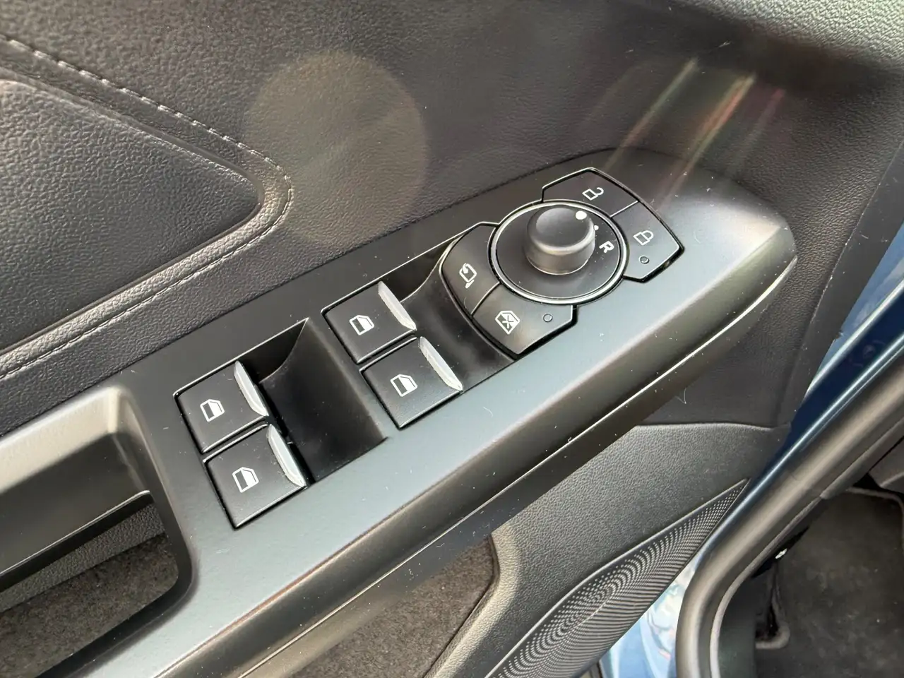 Ford Focus 1.5 EcoBlue 120 CV automatico SW Active Styl, миниатюра 17