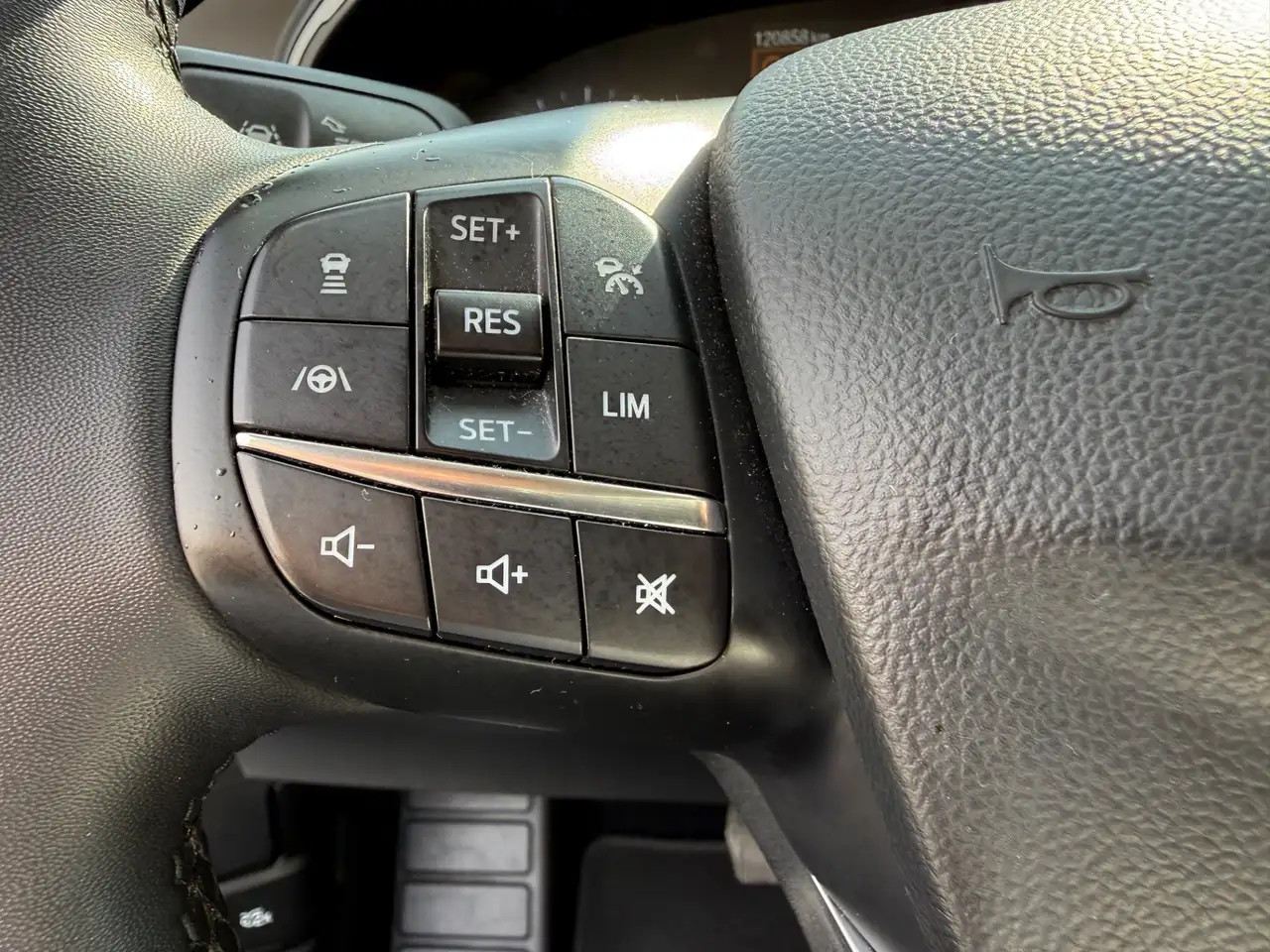 Ford Focus 1.5 EcoBlue 120 CV automatico SW Active Styl, миниатюра 19