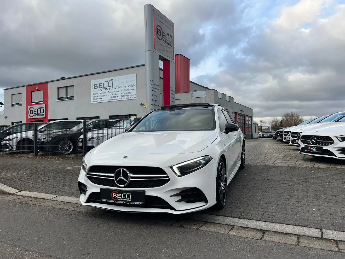 Mercedes-Benz A 35 AMG 4Matic 7G PANO Multibeam FINANZIERUNG Weiß - 1
