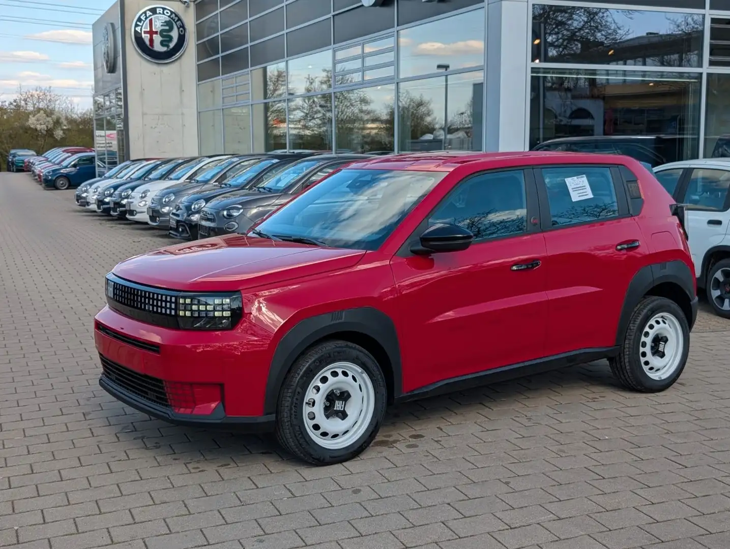 Fiat Grande Panda RED 44 kWh 113PS NP 26.180€ Rot - 2