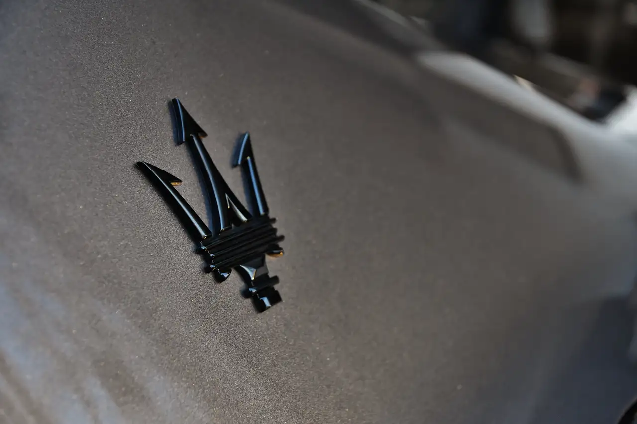 Maserati Ghibli 2021 — фото 23
