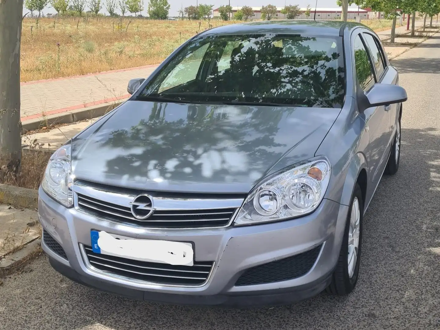 Opel Astra Astra 1.7CDTi Enjoy Enjoy Plateado - 1