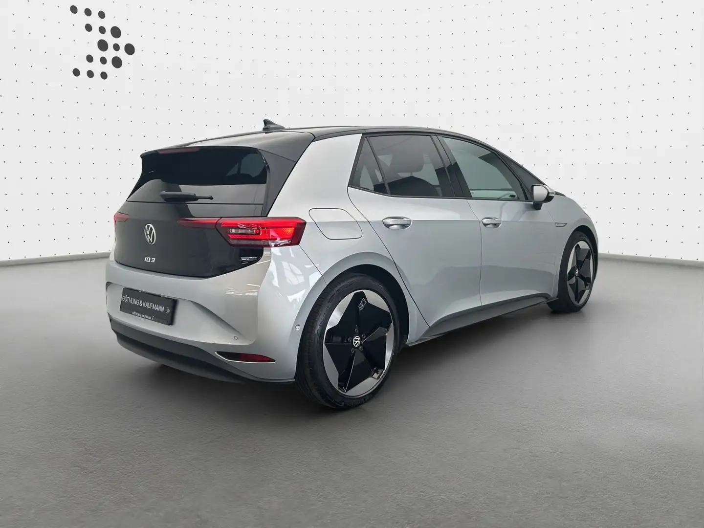 Volkswagen ID.3 Pro Performance 150kW*NAVI*PANO*KAM*SHZ*20Z Silver - 2