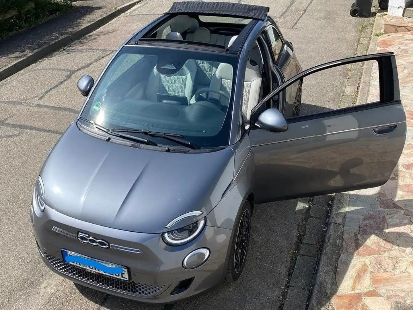 Fiat 500e 500e 42kWh C la Prima (by Bocelli) Grau - 2