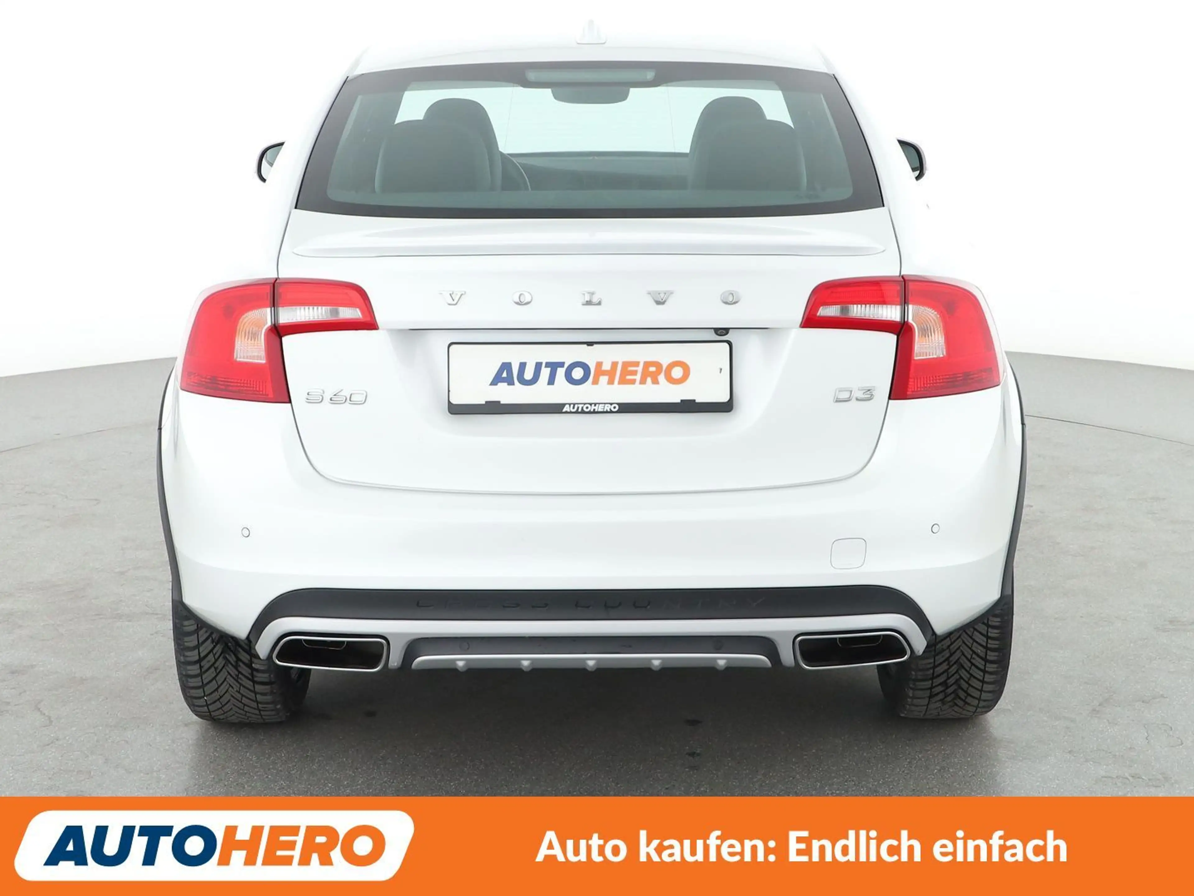 Volvo S60 Cross Country 2.0 D3 Momentum Aut.*NAVI*BI-XENON*TEMPO*CAM*PDC* — photo 5
