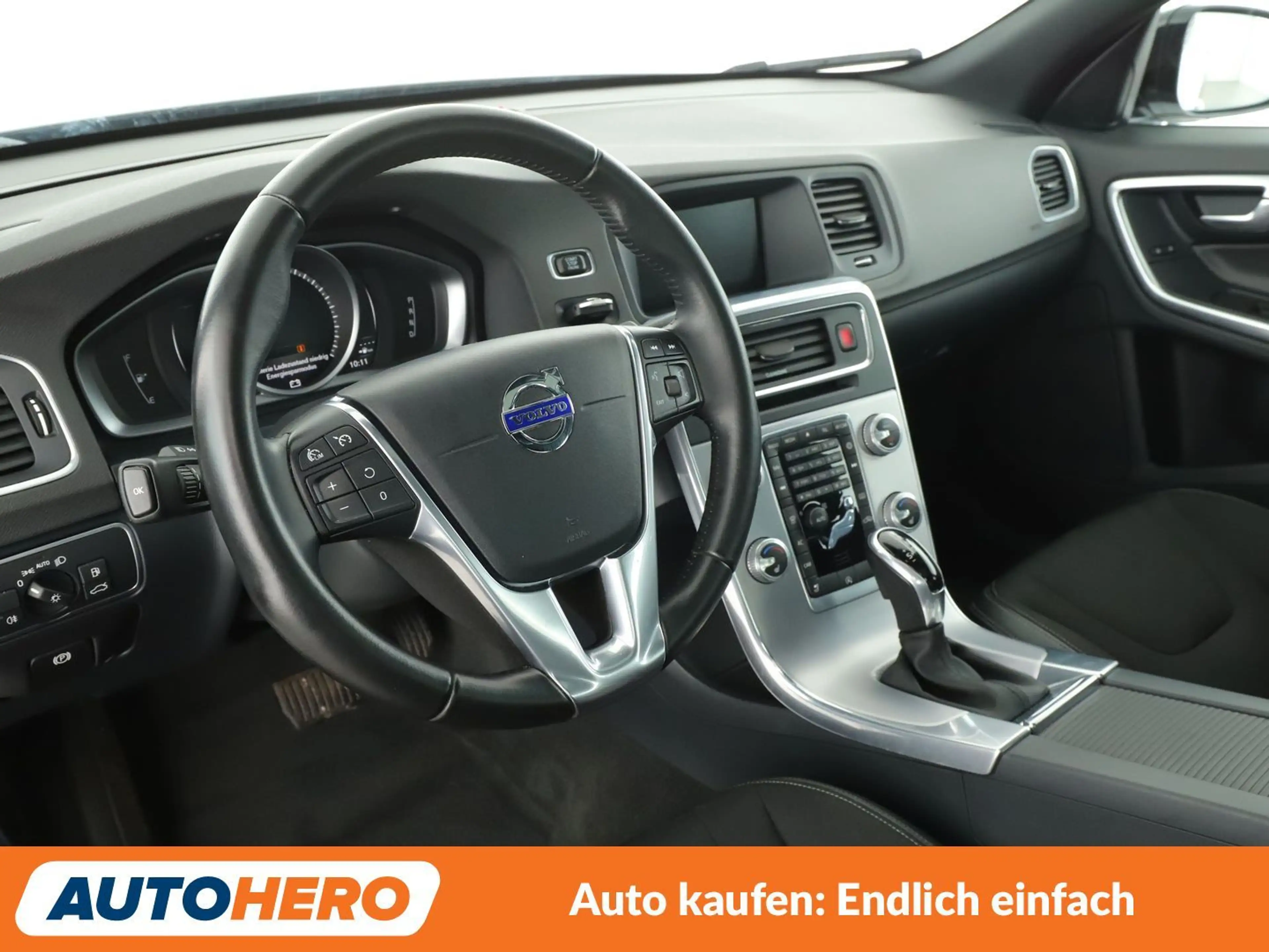 Volvo S60 Cross Country 2.0 D3 Momentum Aut.*NAVI*BI-XENON*TEMPO*CAM*PDC* — photo 11