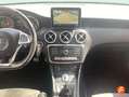 Mercedes-Benz A 200 d AMG Line Blanco - thumbnail 9