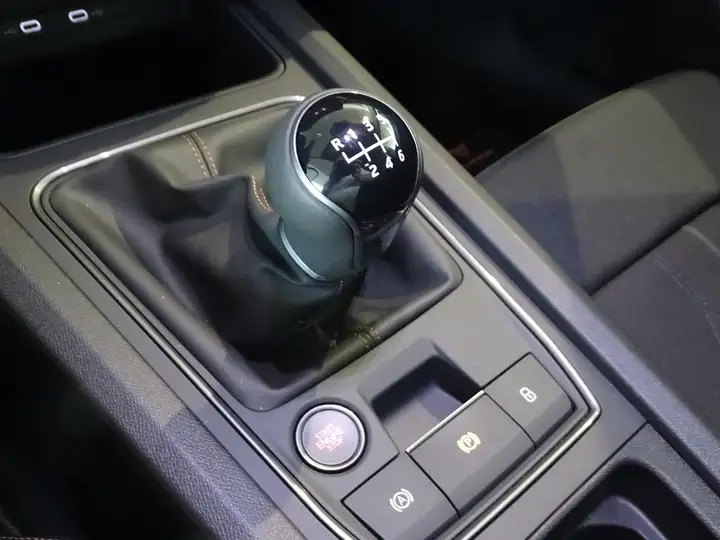 Cupra Formentor 1.5 TSI 2021, foto 12