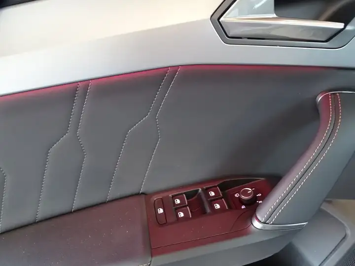 Cupra Formentor 1.5 TSI 2021, foto 14