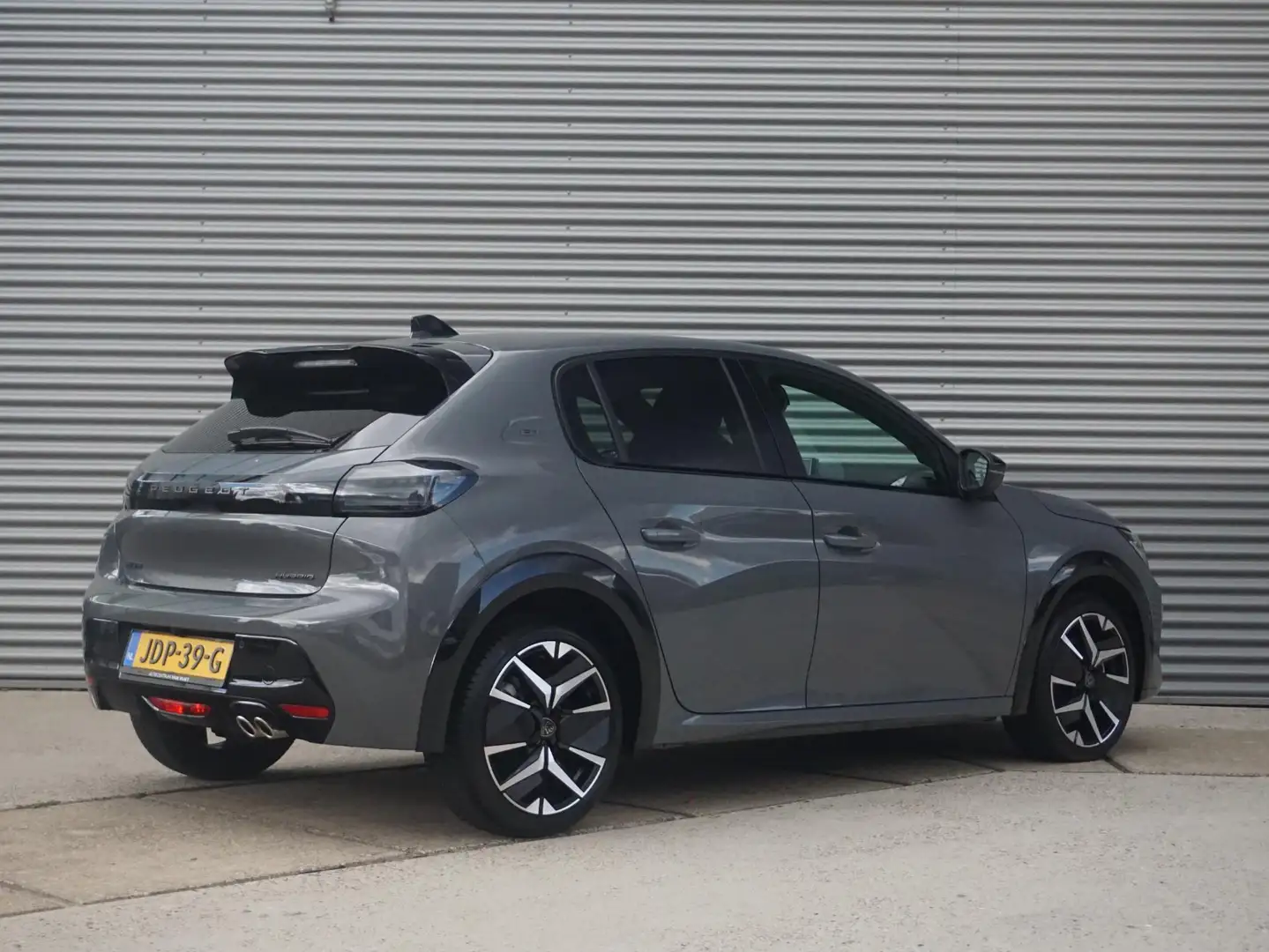 Peugeot 208 Hybrid 136 e-DCS6 GT Grau - 2