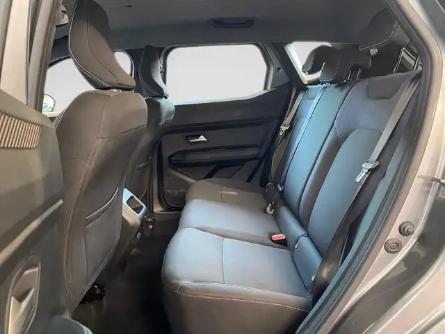 Dacia Duster view 8