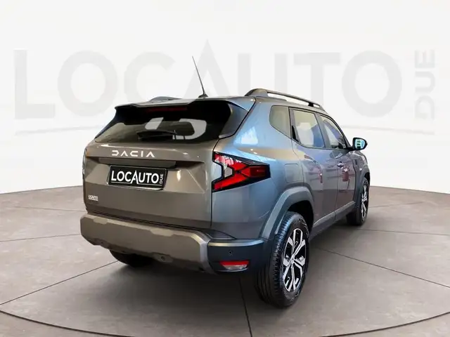 Dacia Duster view 4