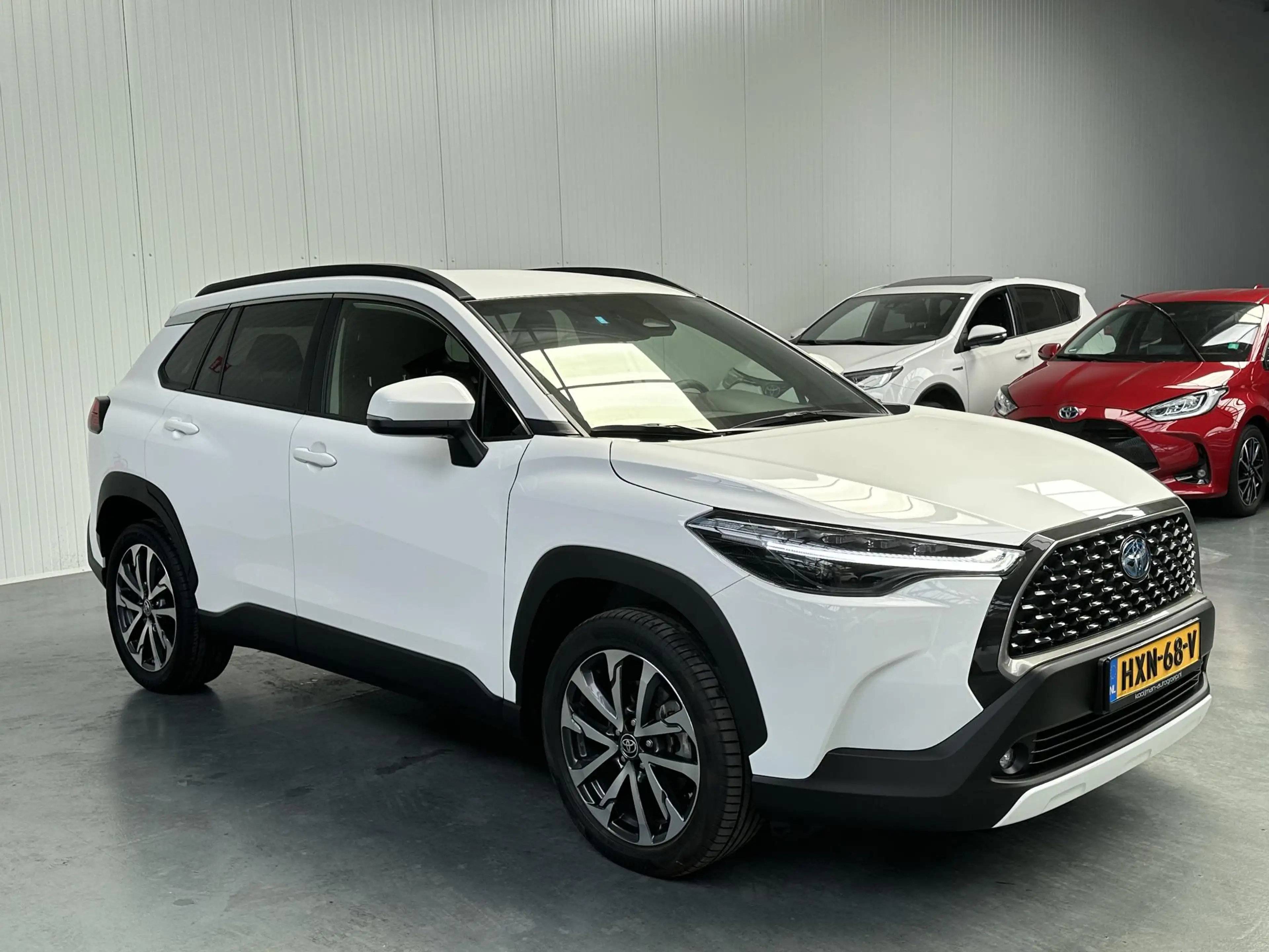 Toyota Corolla Cross Hybrid 140 Dynamic edition Parkeersensoren, naviga — photo 2