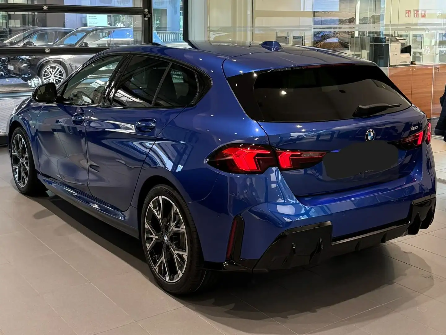 BMW 120 120i Aut. Edition Sport Blauw - 2