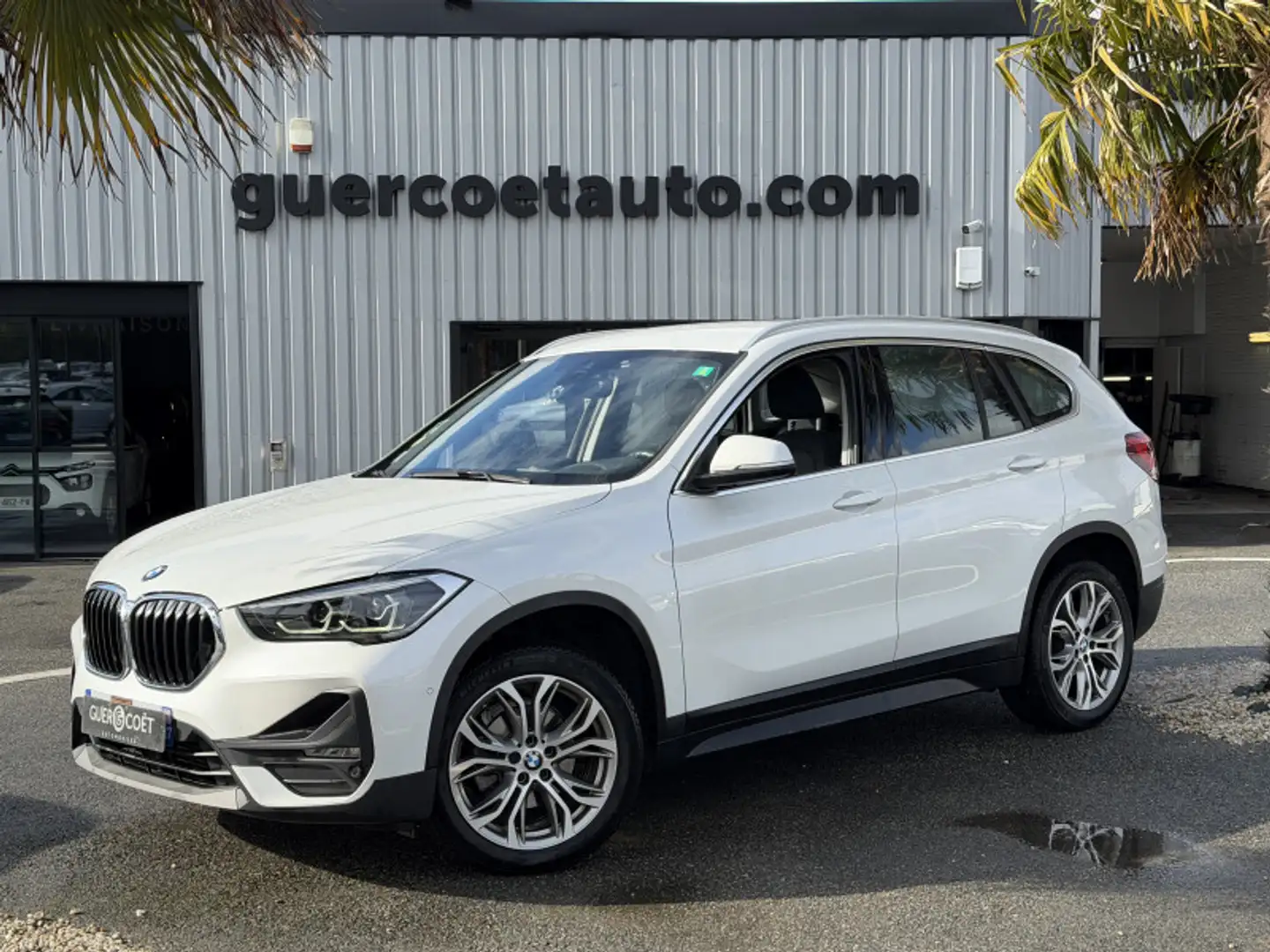 BMW X1 (F48) SDRIVE16DA 116CH BUSINESS DESIGN DKG7 Blanc - 1