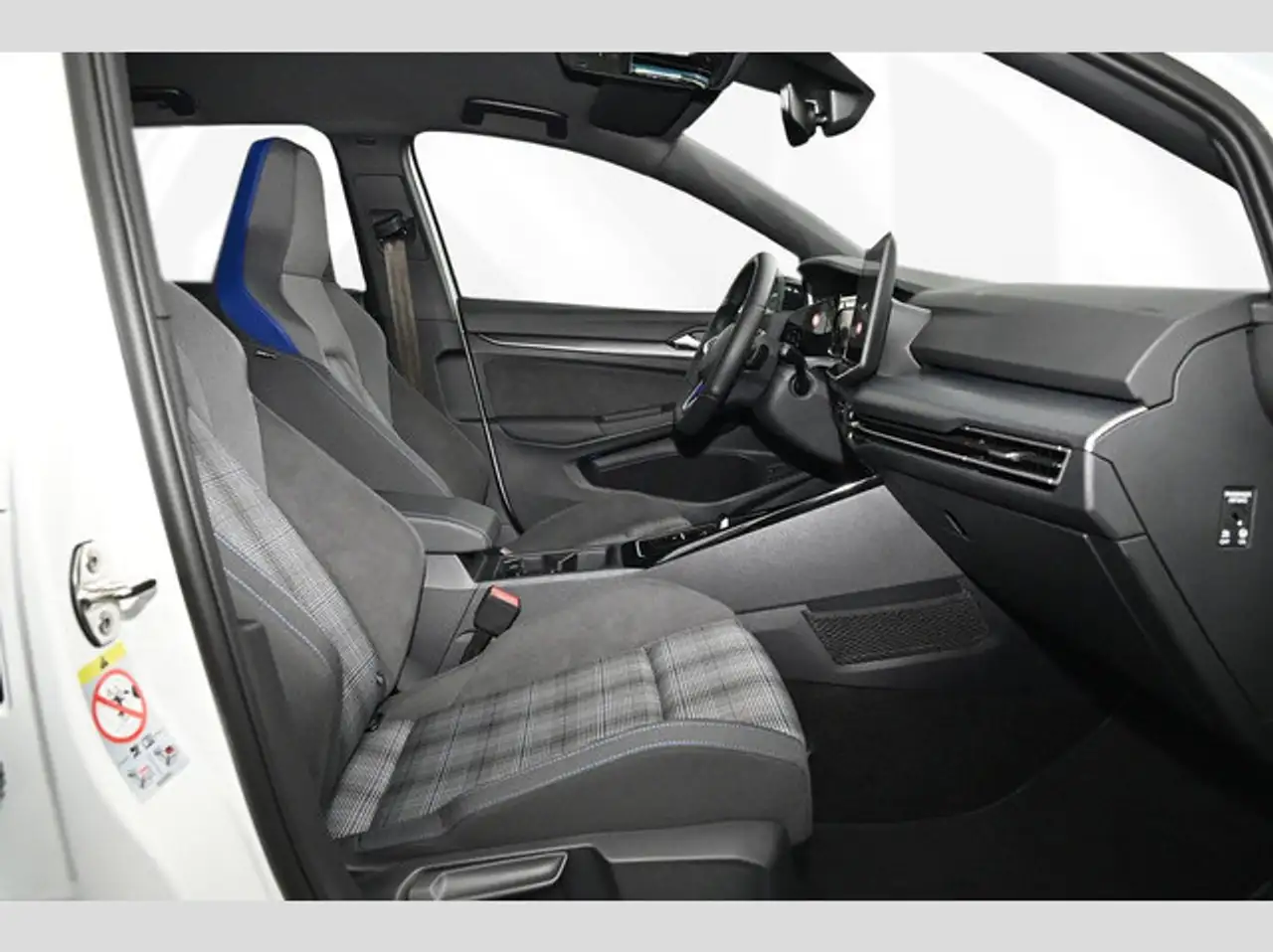 Volkswagen Golf GTE VIII 1.5 TSI eHybrid DSG 2,49% Finanzieru 6