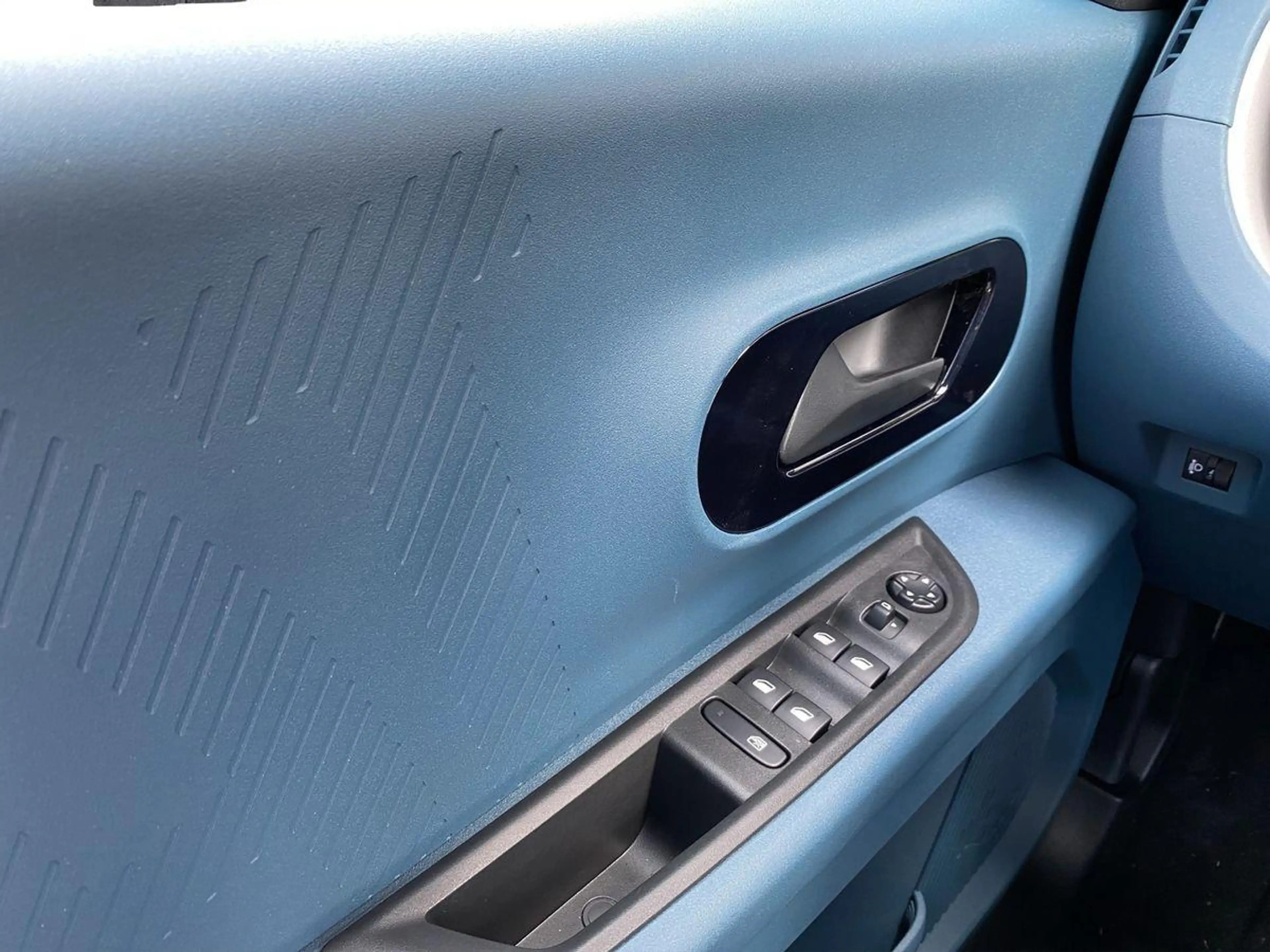 Fiat Grande Panda Icon 1.2Hybrid  Temp./LED/Apple Car — photo 11
