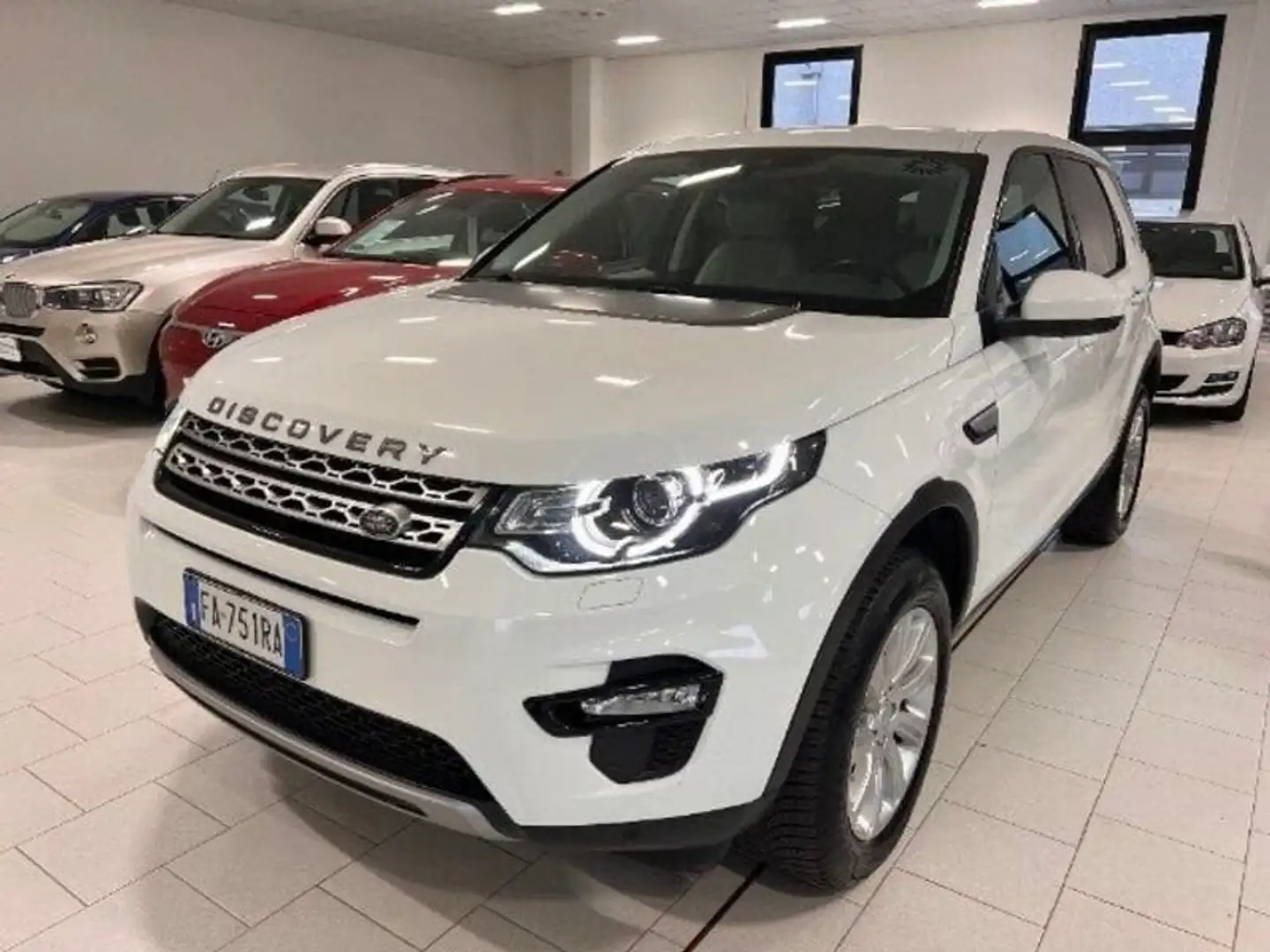 Land Rover Discovery Sport 2.0 TD4 150 CV Pure Bianco - 1