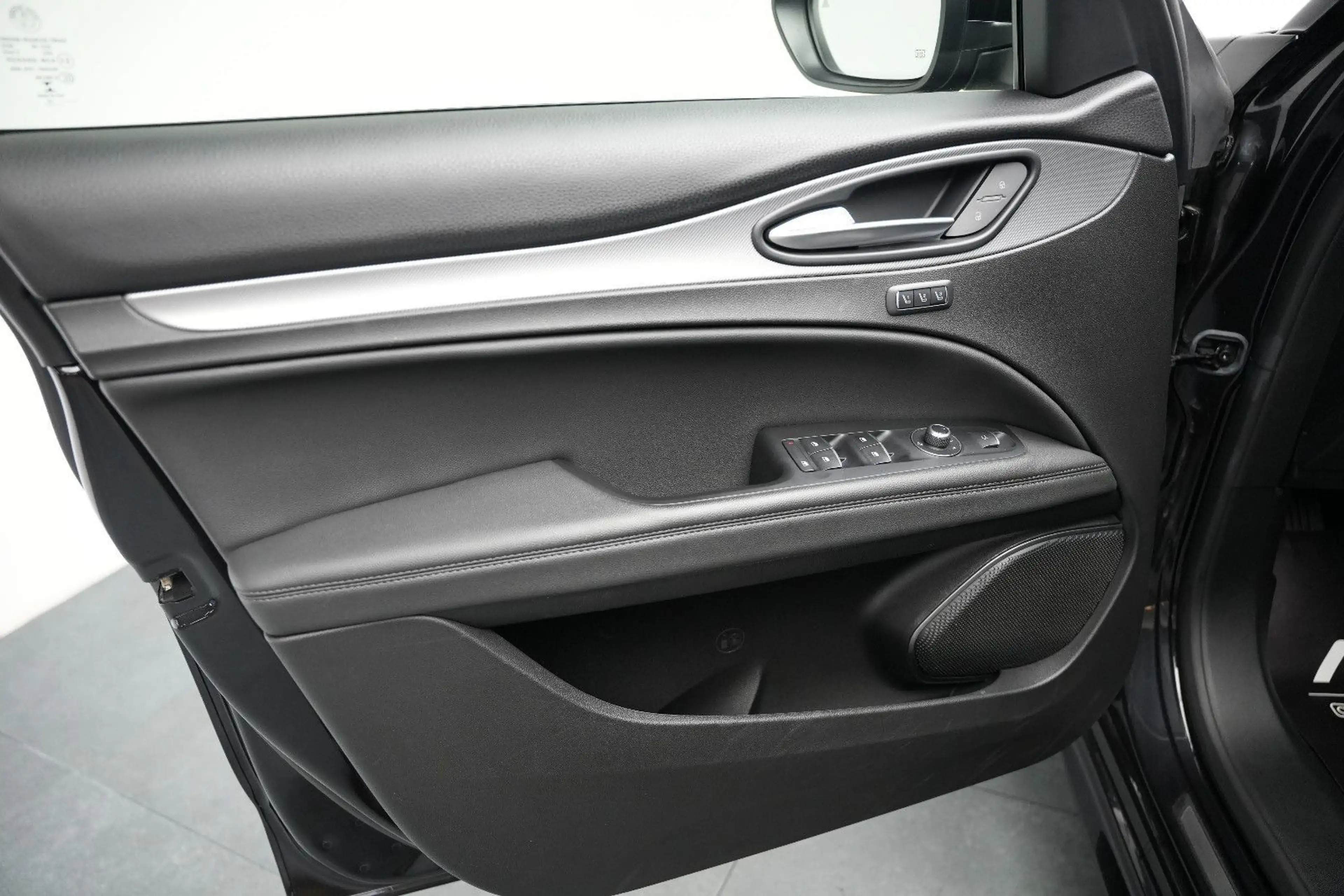 Alfa Romeo Stelvio Veloce *Kamera*Leder*Memory*AllBlack — photo 12