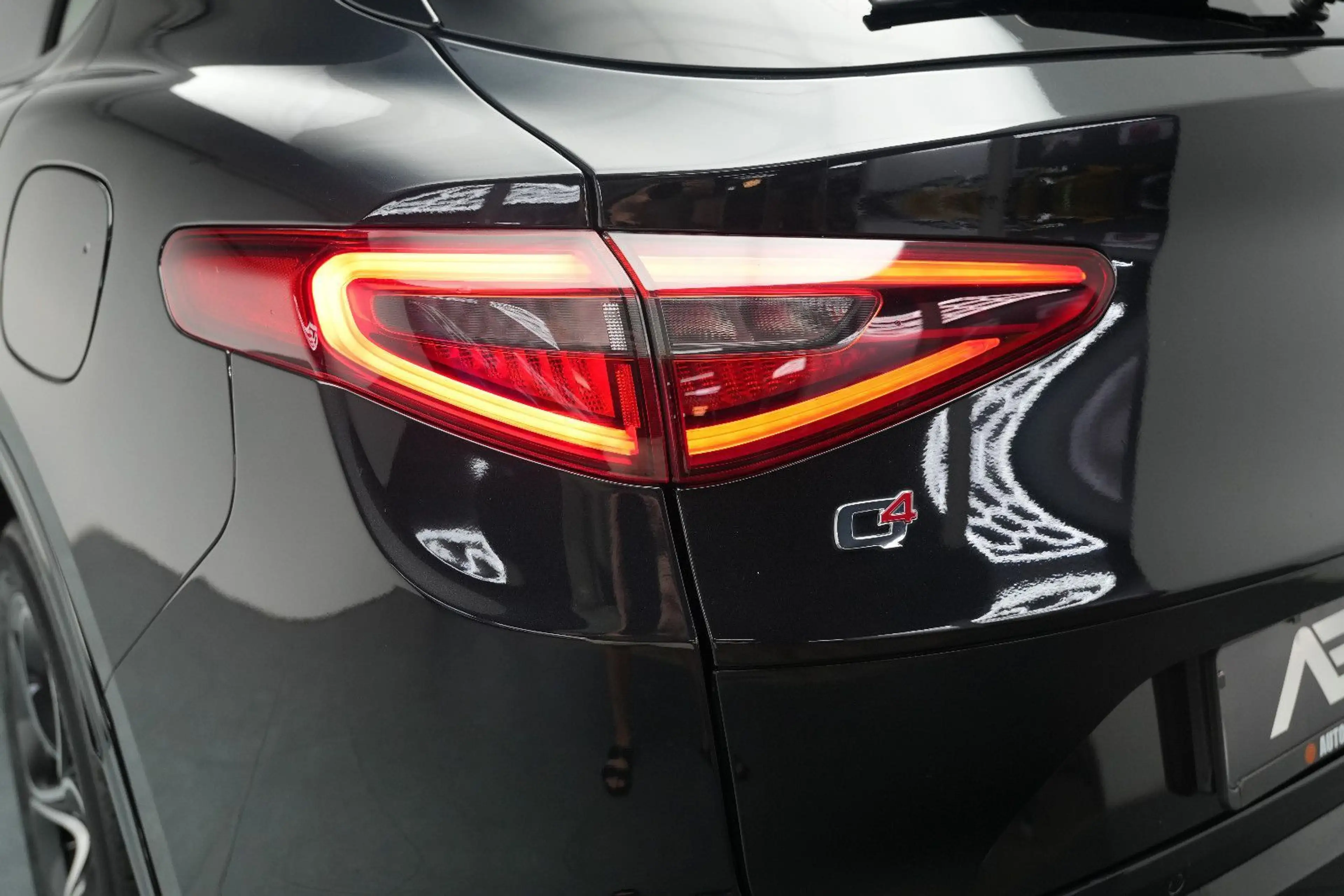 Alfa Romeo Stelvio Veloce *Kamera*Leder*Memory*AllBlack — photo 10