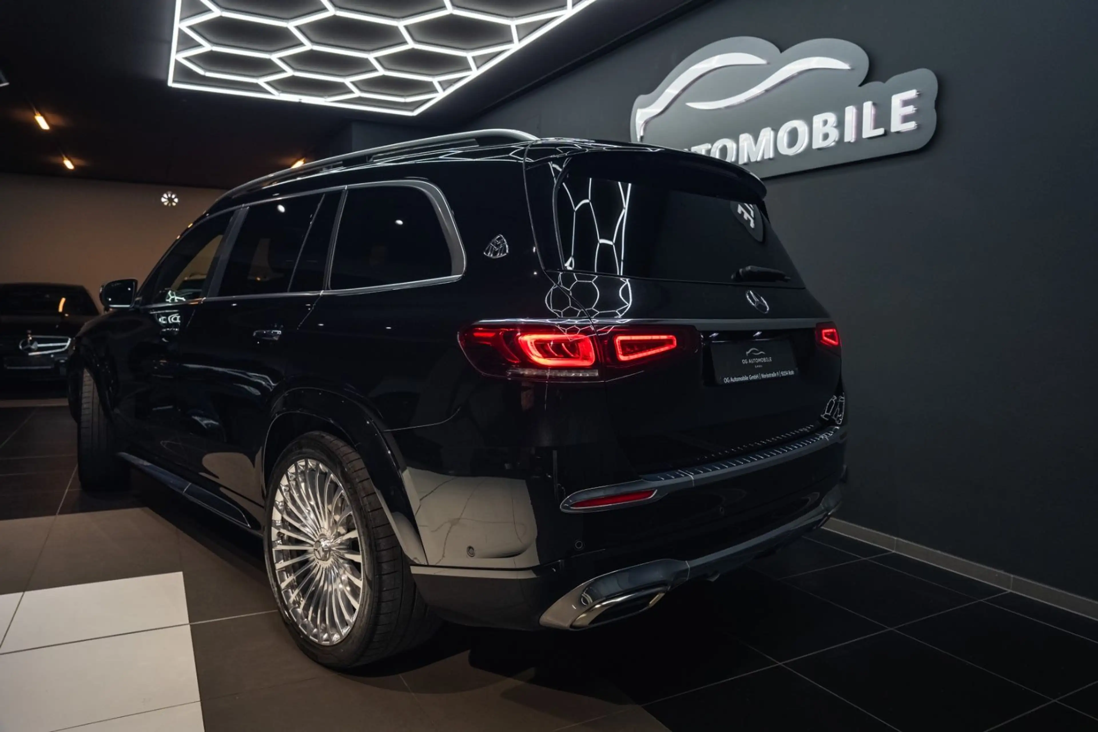 Mercedes-Benz GLS 600 Maybach*HighClassFond*AHK*HU*SH*PANO*360 — photo 10