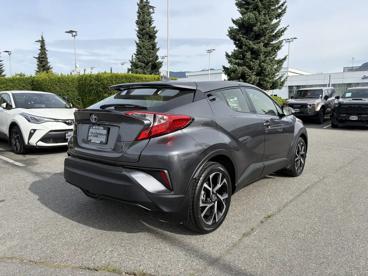 Toyota C-HR photo Toyota C-HR