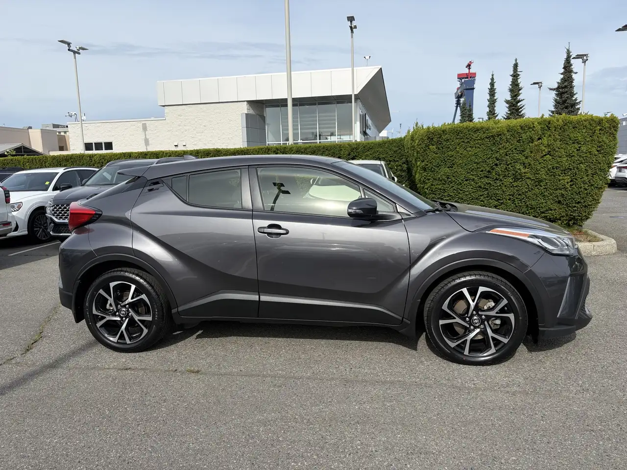 Toyota C-HR photo Toyota C-HR
