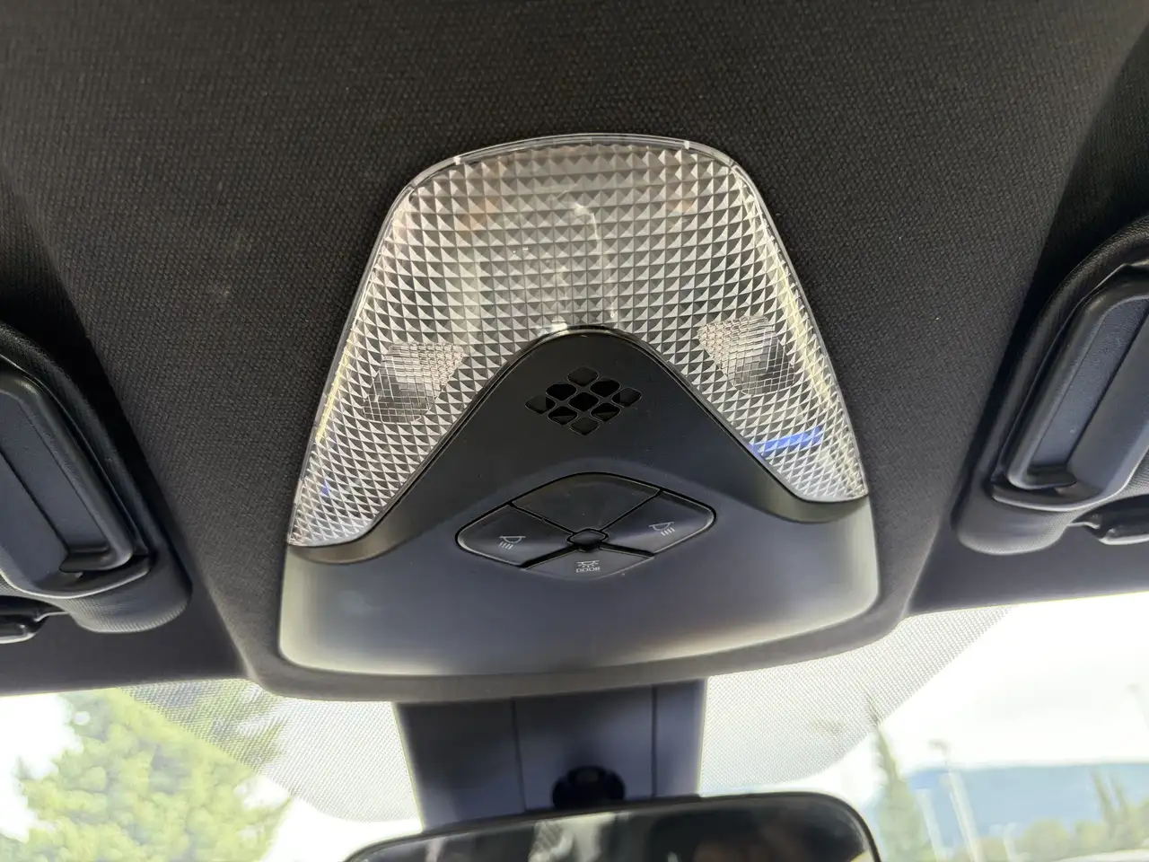 Toyota C-HR photo Toyota C-HR