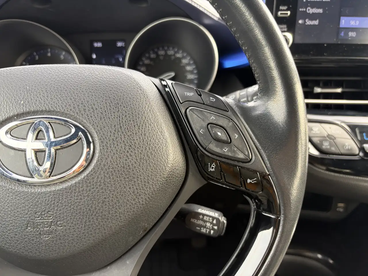Toyota C-HR photo Toyota C-HR