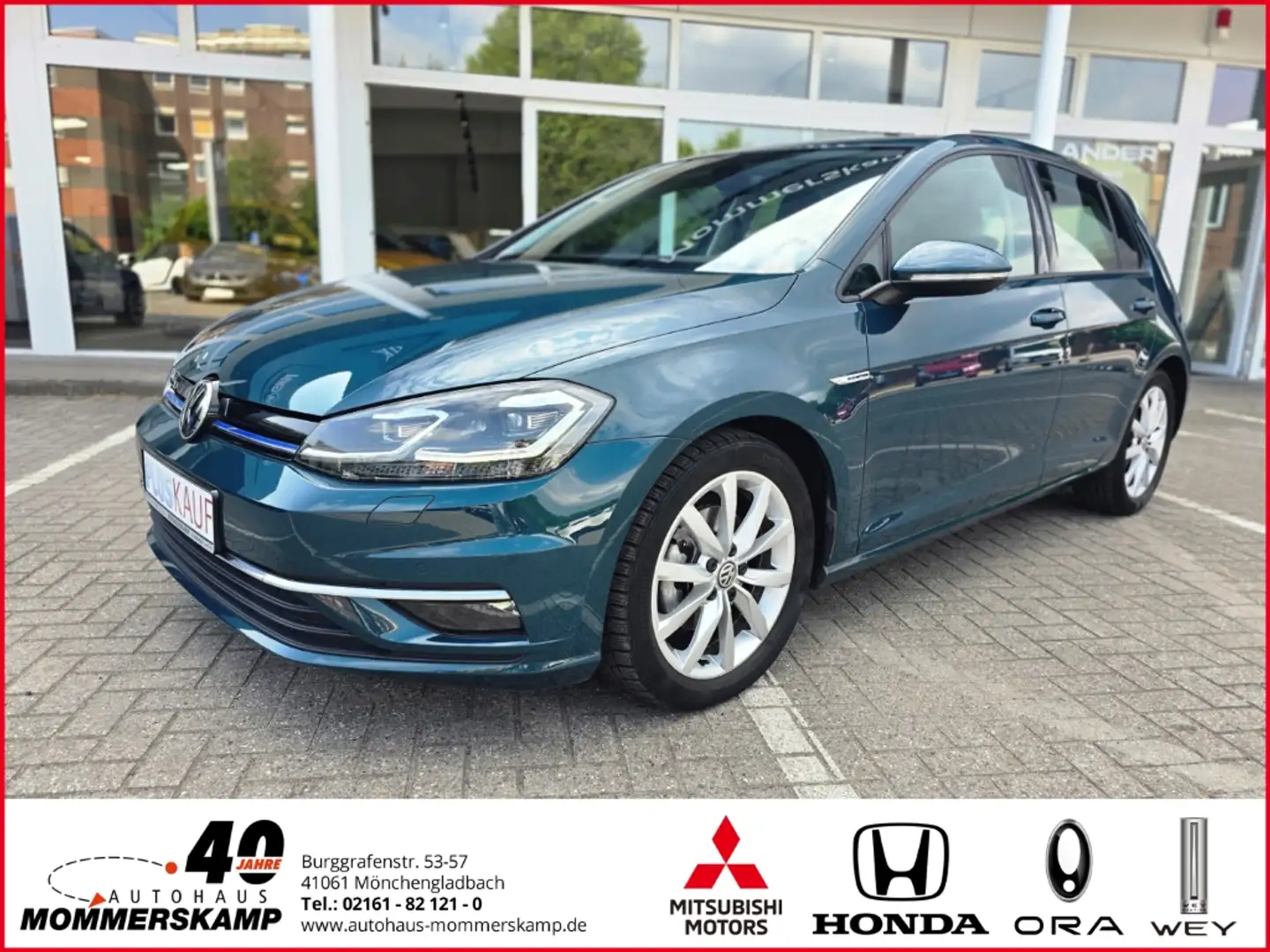 Volkswagen Golf VII Comfortline BlueMotion 1.5 TSI PDCv+h+SitzHZG+ Grün - 1