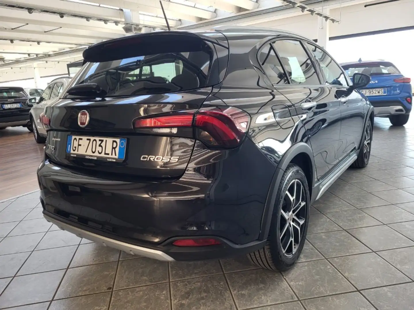 Fiat Tipo 1.0 5 porte Cross Full Opt-nostro uso socio Grigio - 2