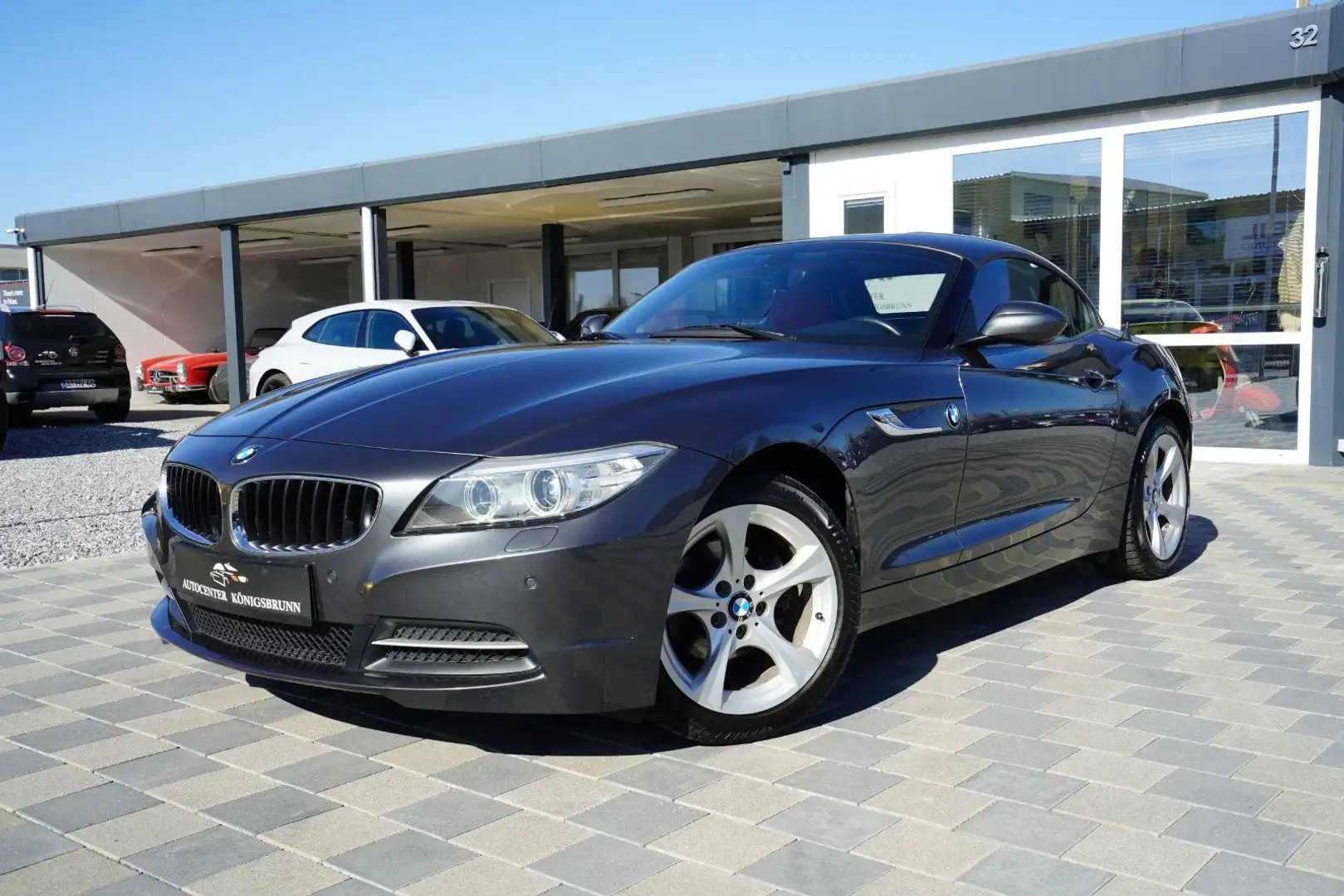 BMW Z4 sDrive 20i*Kamera*Ambiente*SHZ*PDC*Carplay* Grau - 1