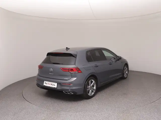 Volkswagen Golf view 4