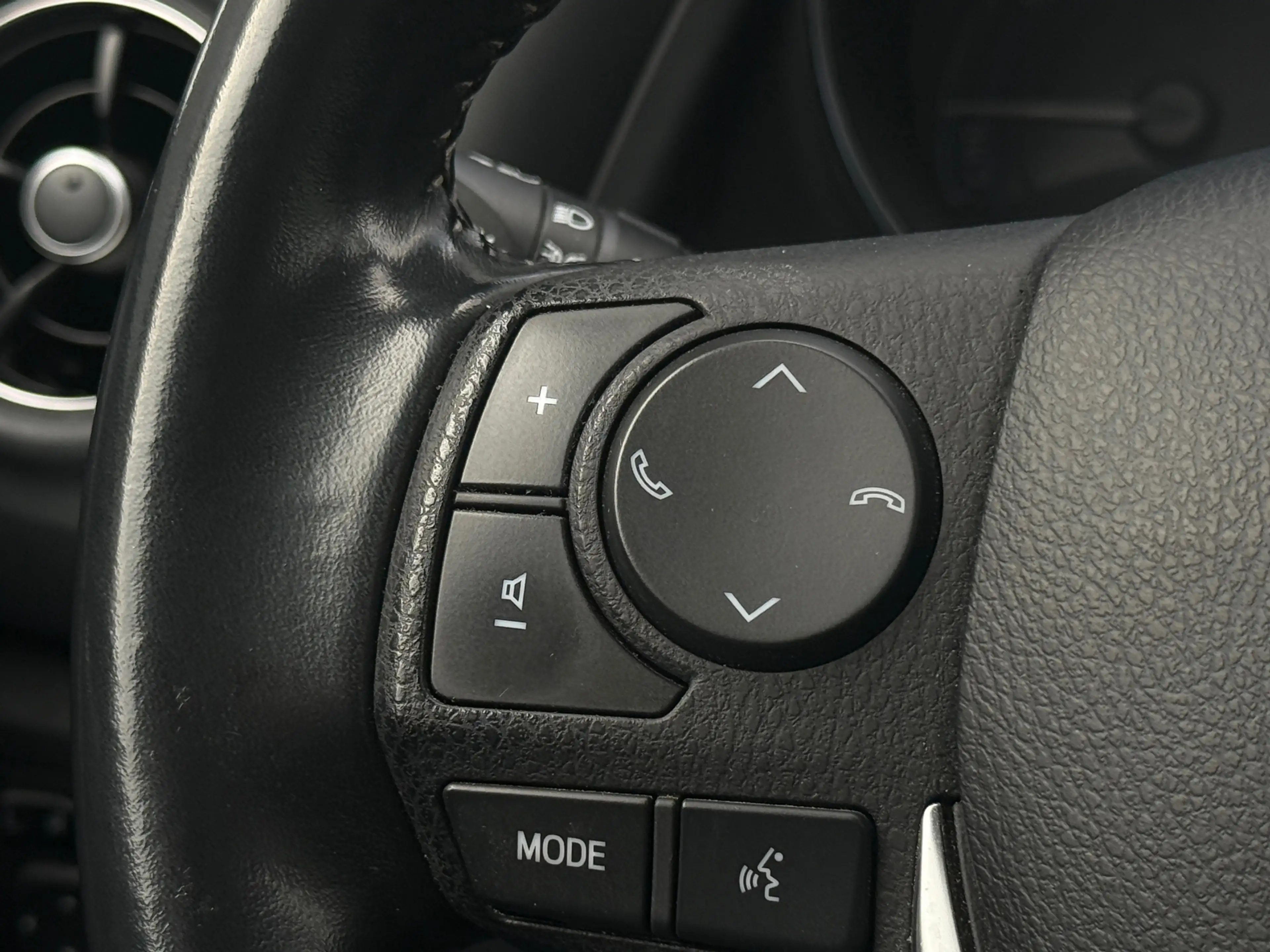 Toyota Auris 1.8 Hybrid Dynamic Navi|Camera|Dealer onderhouden — photo 19