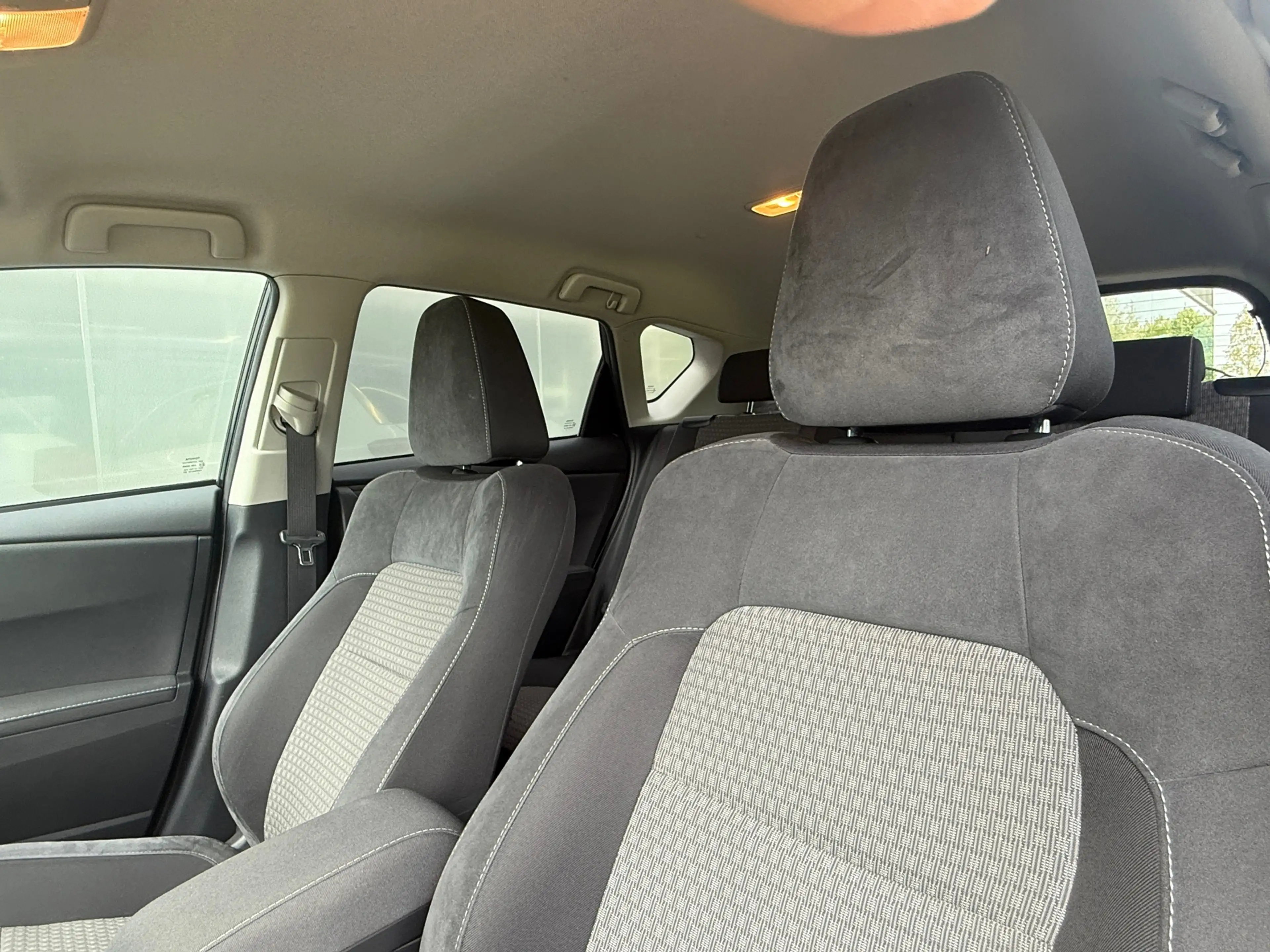 Toyota Auris 1.8 Hybrid Dynamic Navi|Camera|Dealer onderhouden — photo 8