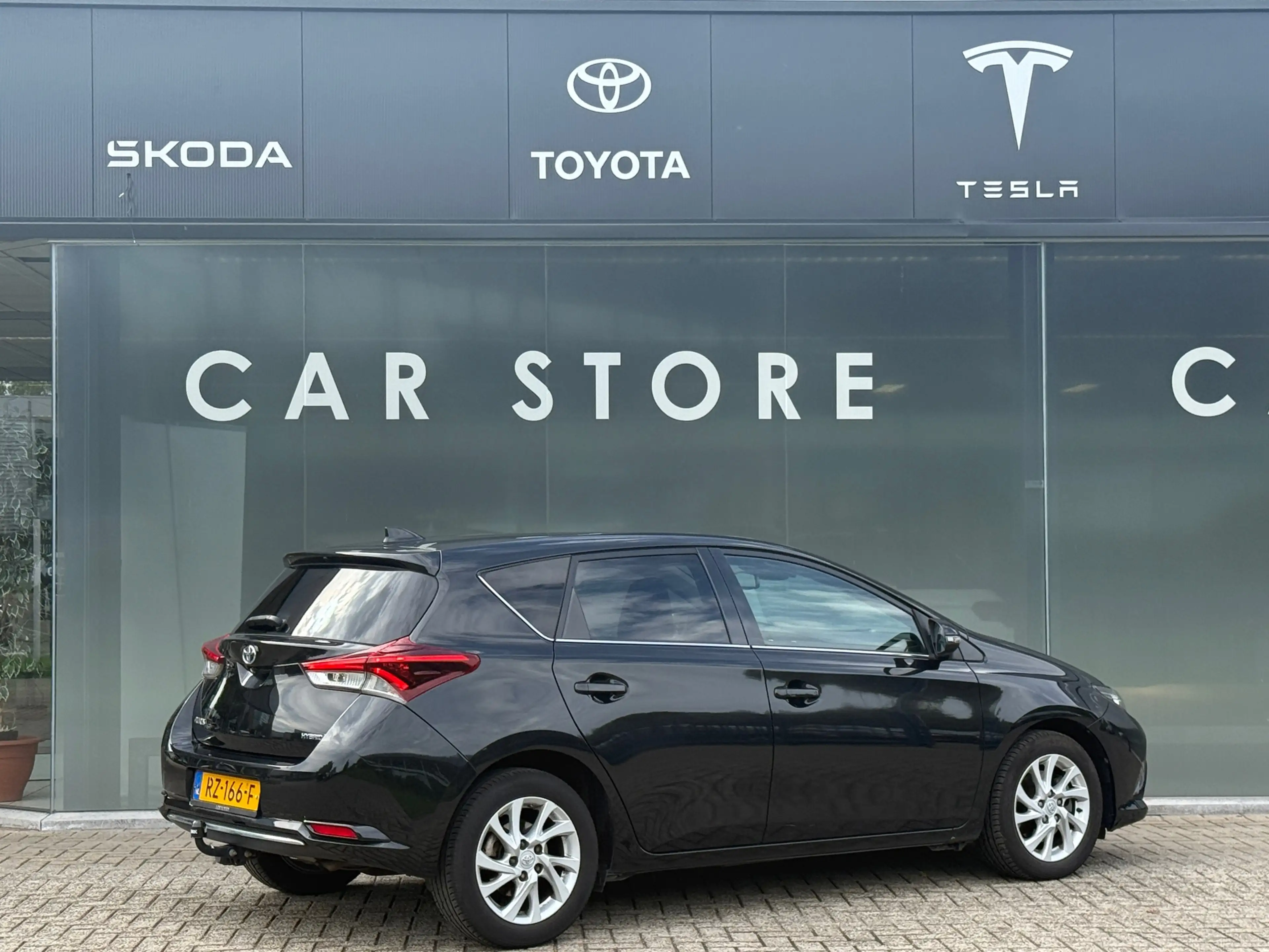 Toyota Auris 1.8 Hybrid Dynamic Navi|Camera|Dealer onderhouden — photo 2
