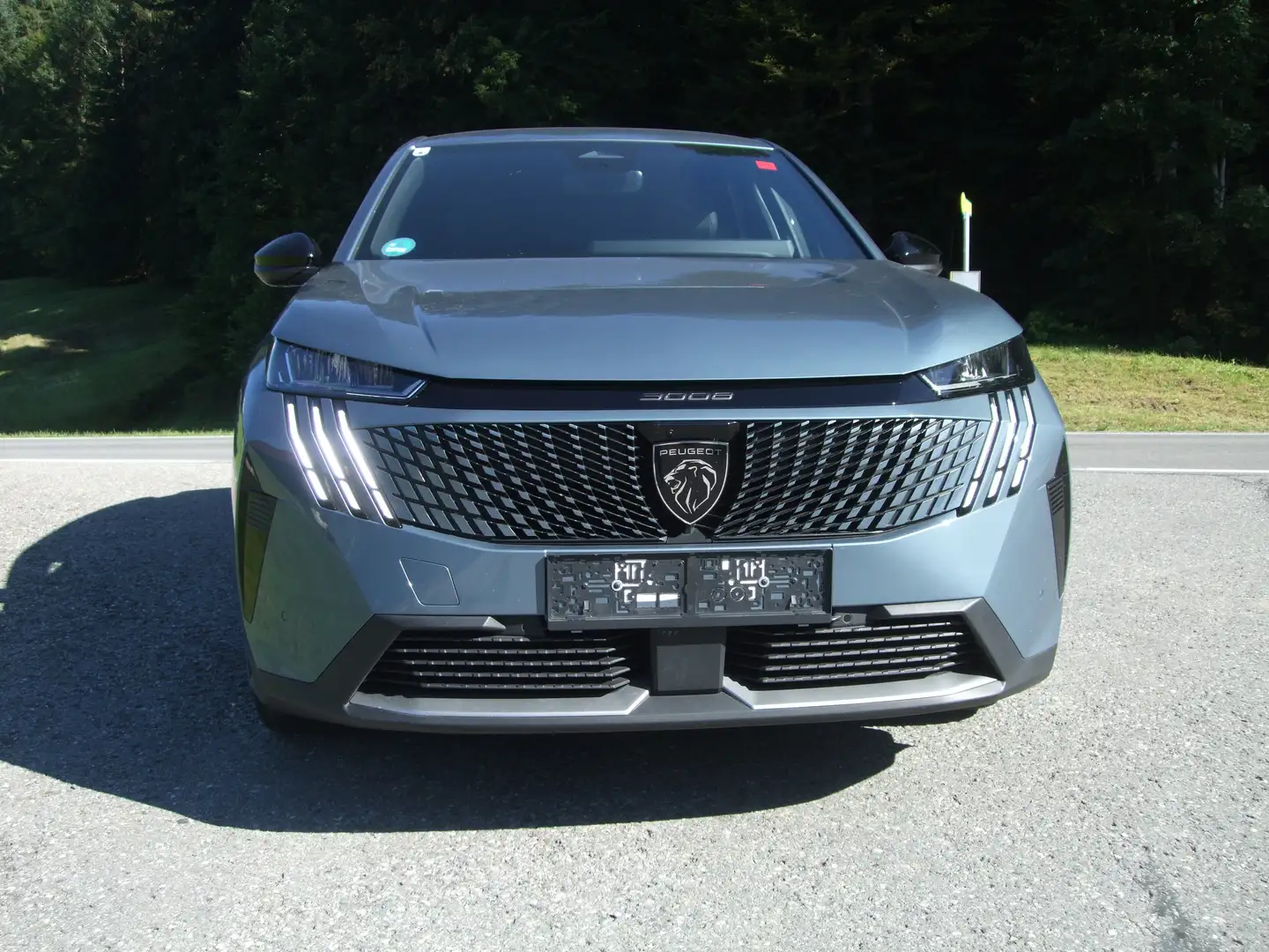 Peugeot 3008 Hybrid 136 E-DCS6 Allure Aut. Bleu - 2