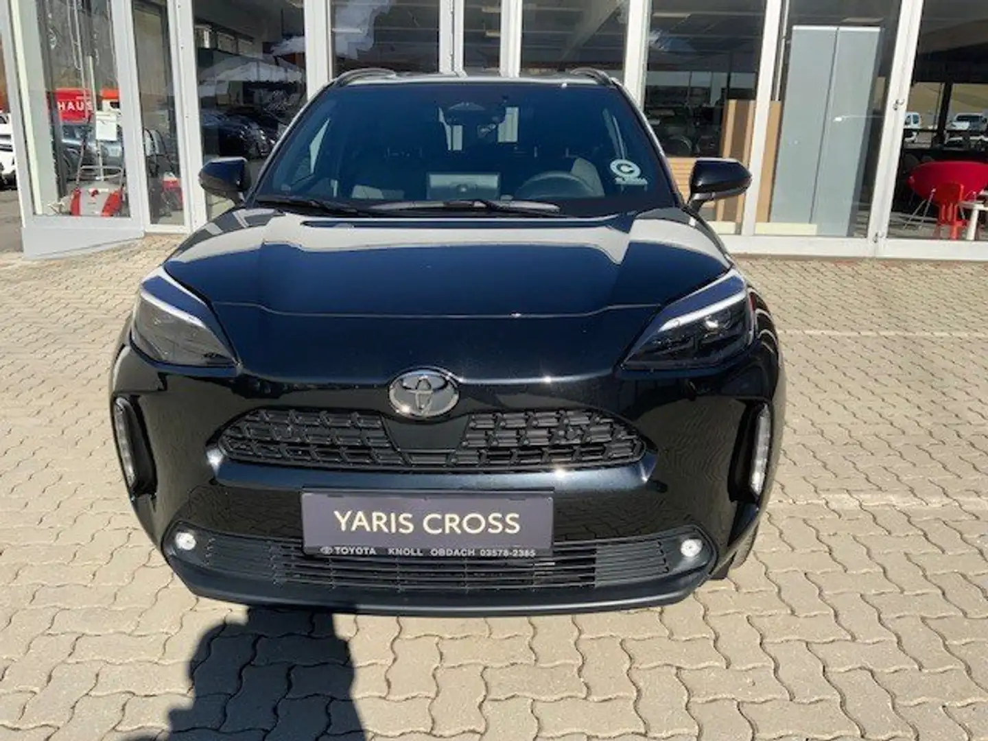 Toyota Yaris Cross 1,5 Hybrid AWD Active Drive Safetypaket kostenlos Schwarz - 2