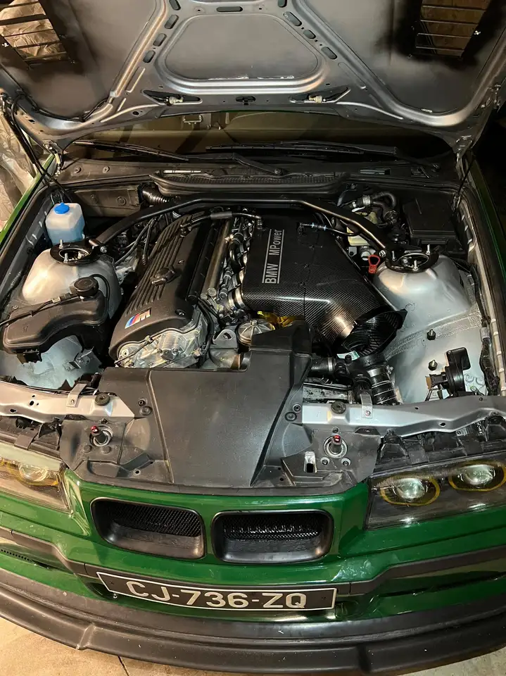 BMW 325i, foto 6
