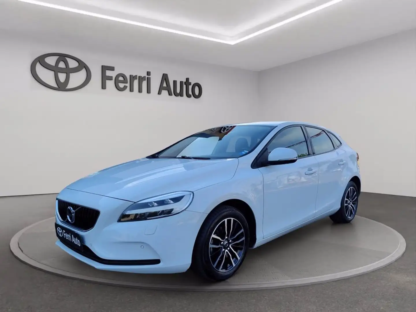 Volvo V40 2.0 d2 plus Bianco - 1